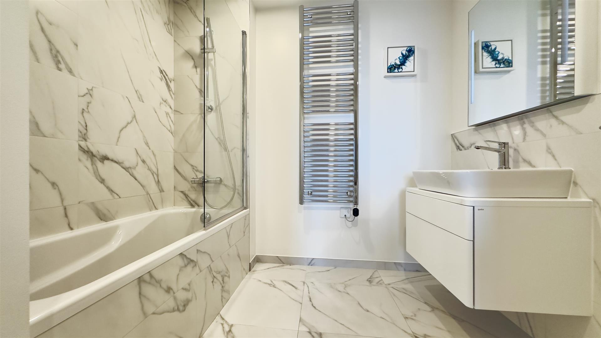 Image of Apartment - 3 Bedrooms - 2 Bathrooms for Sale in Forbes-Gibraltar, Image 8